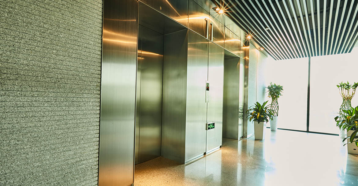 New regulations introduced: install at least two elevators f